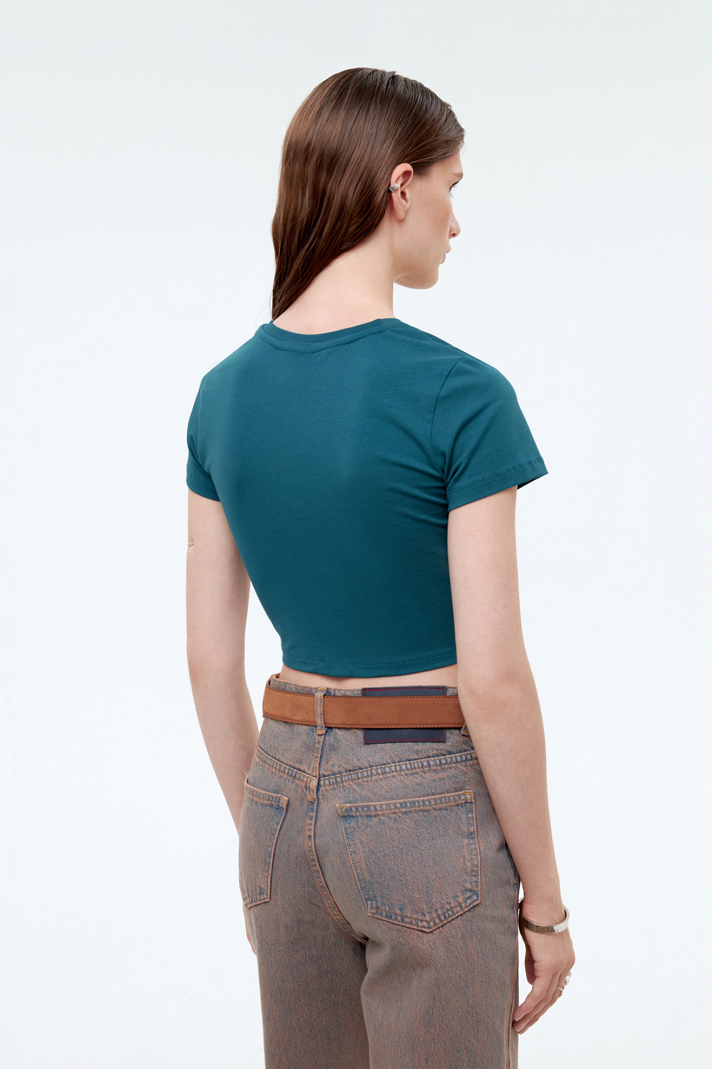 Футболка облегающая короткая