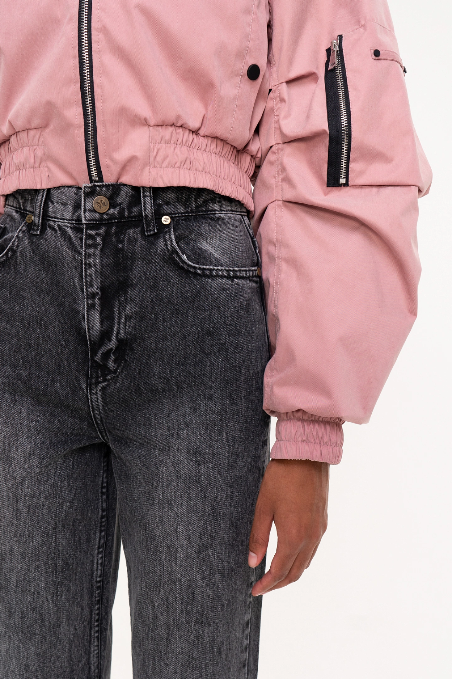 Джинсы прямого кроя