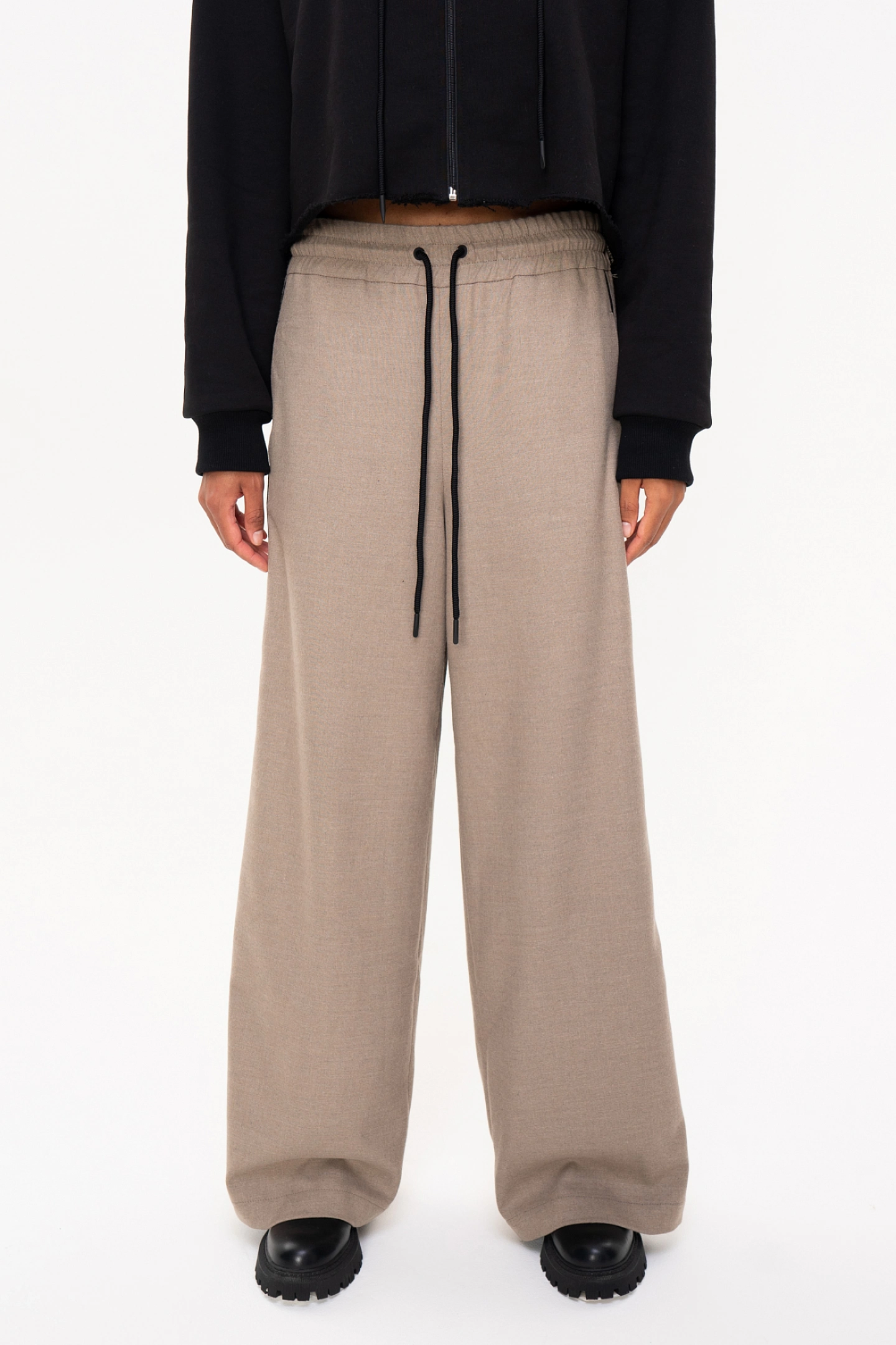 Худи с отделкой из фланели и брюки из фланели