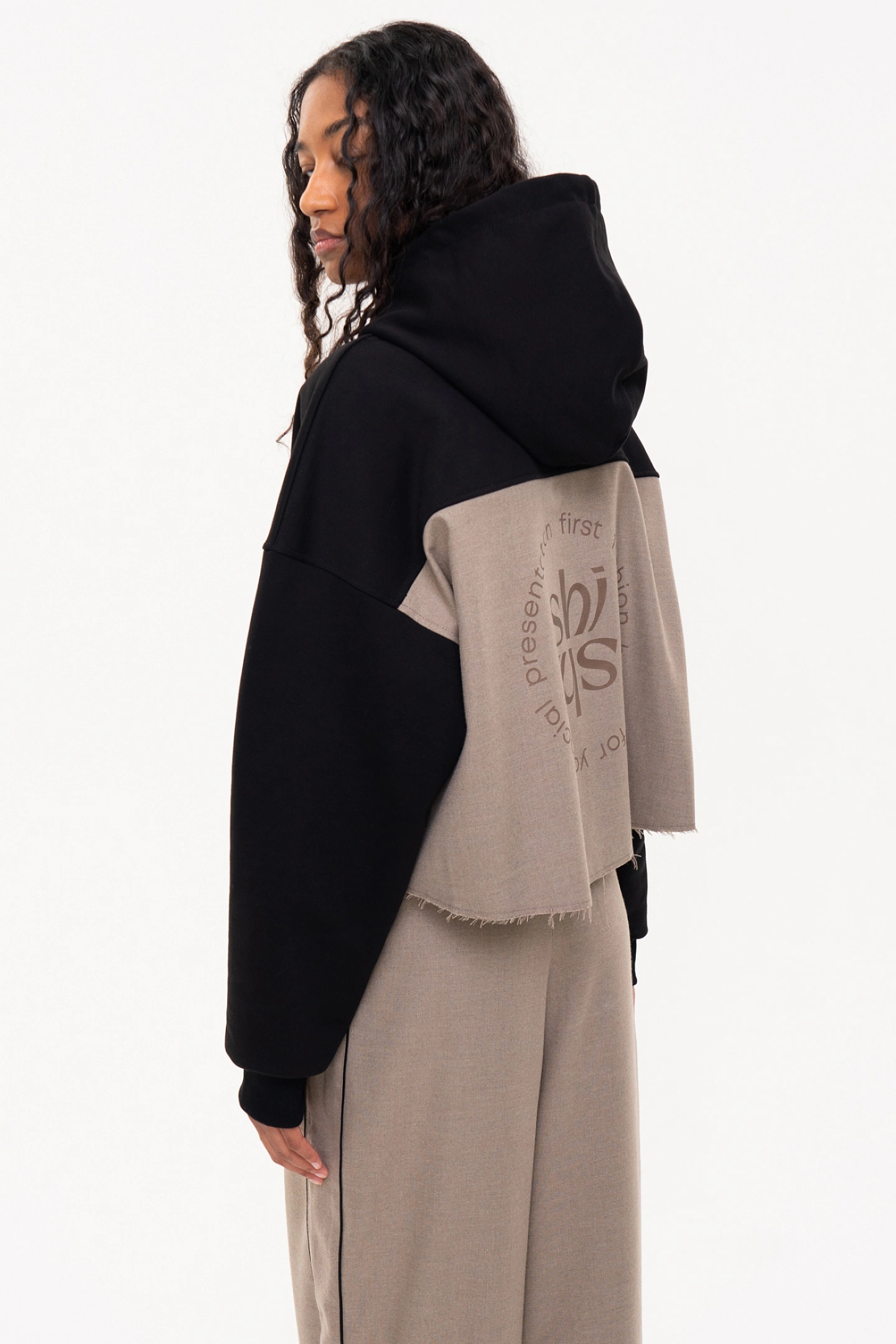 Худи с отделкой из фланели и брюки из фланели