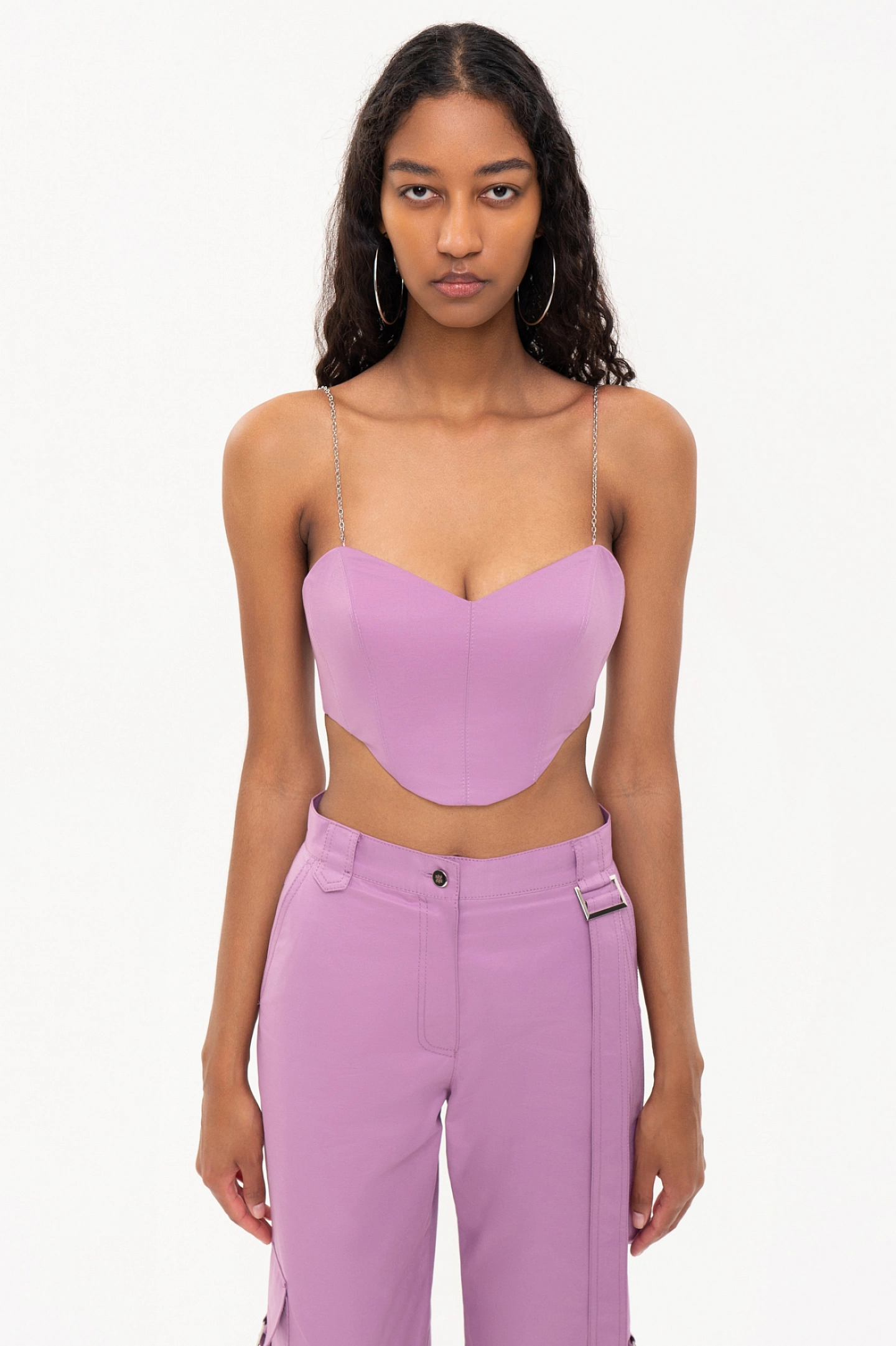 Топ-бюстье со шнуровкой и брюки-карго