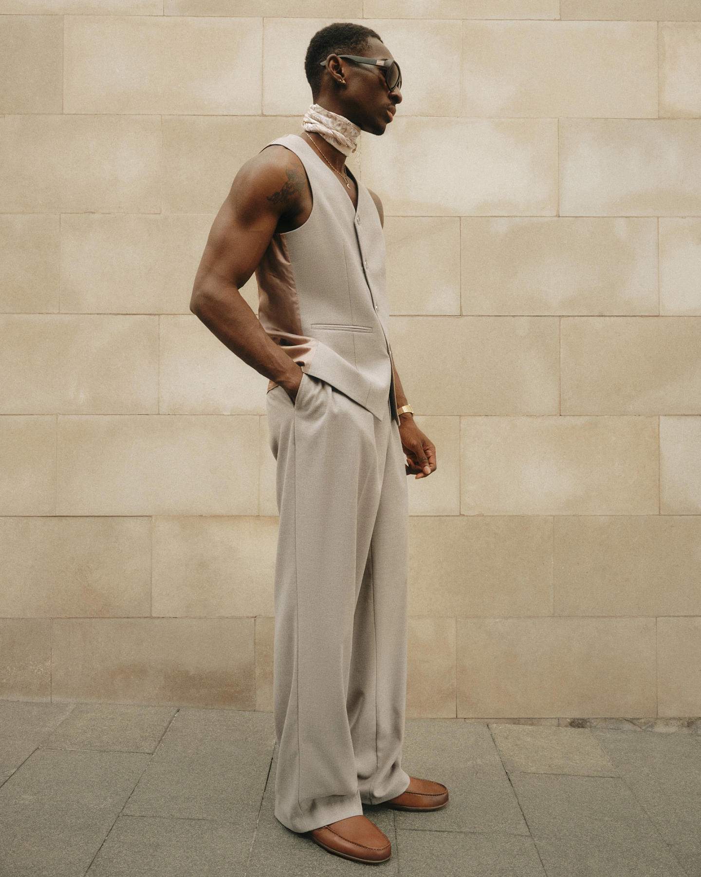 Жилет и брюки классические