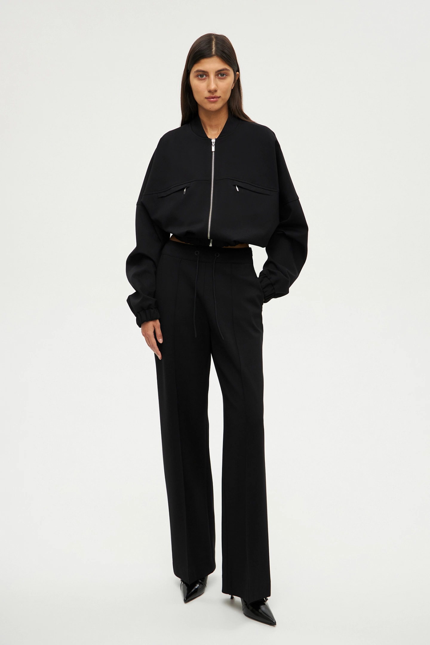 Бомбер на молнии из трикотажа