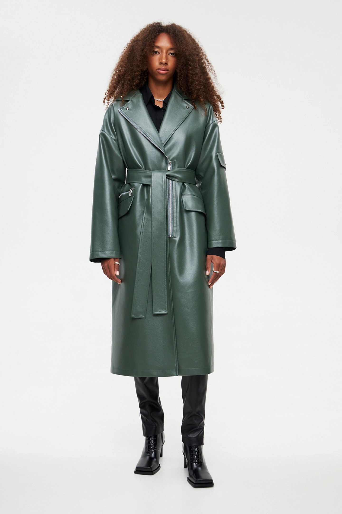 Пальто утеплённое из эко-кожи