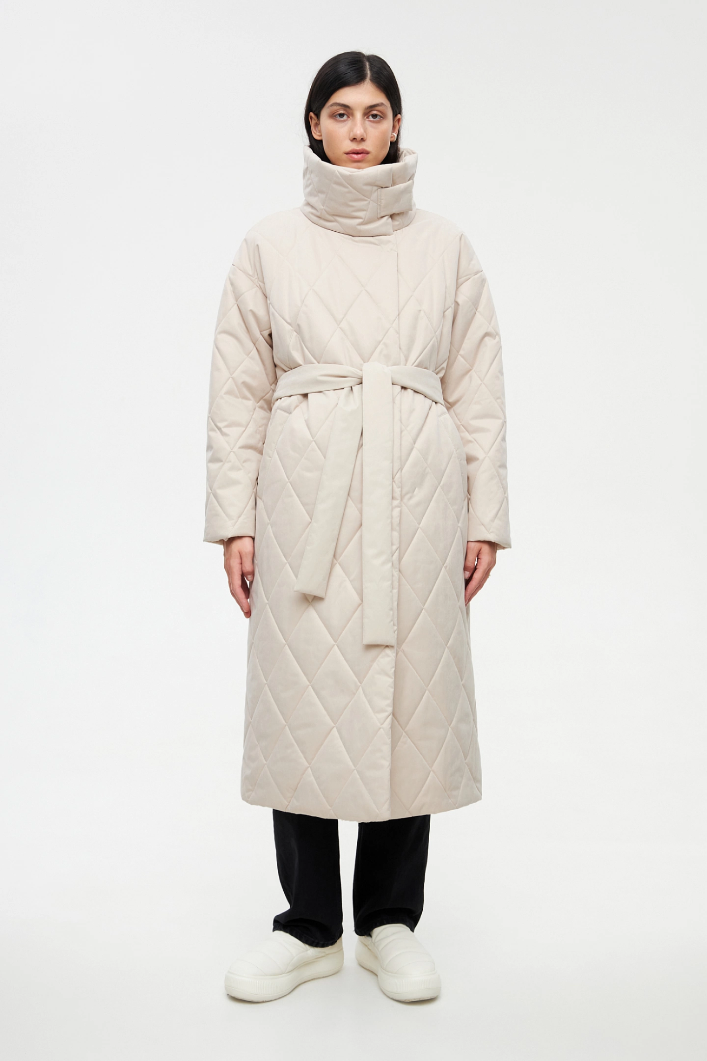 Пальто стеганное со стойкой
