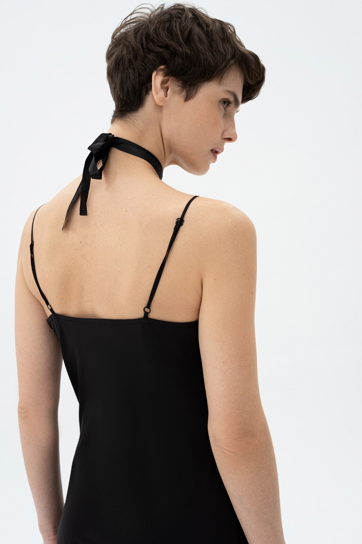 Платье-комбинация с кружевом