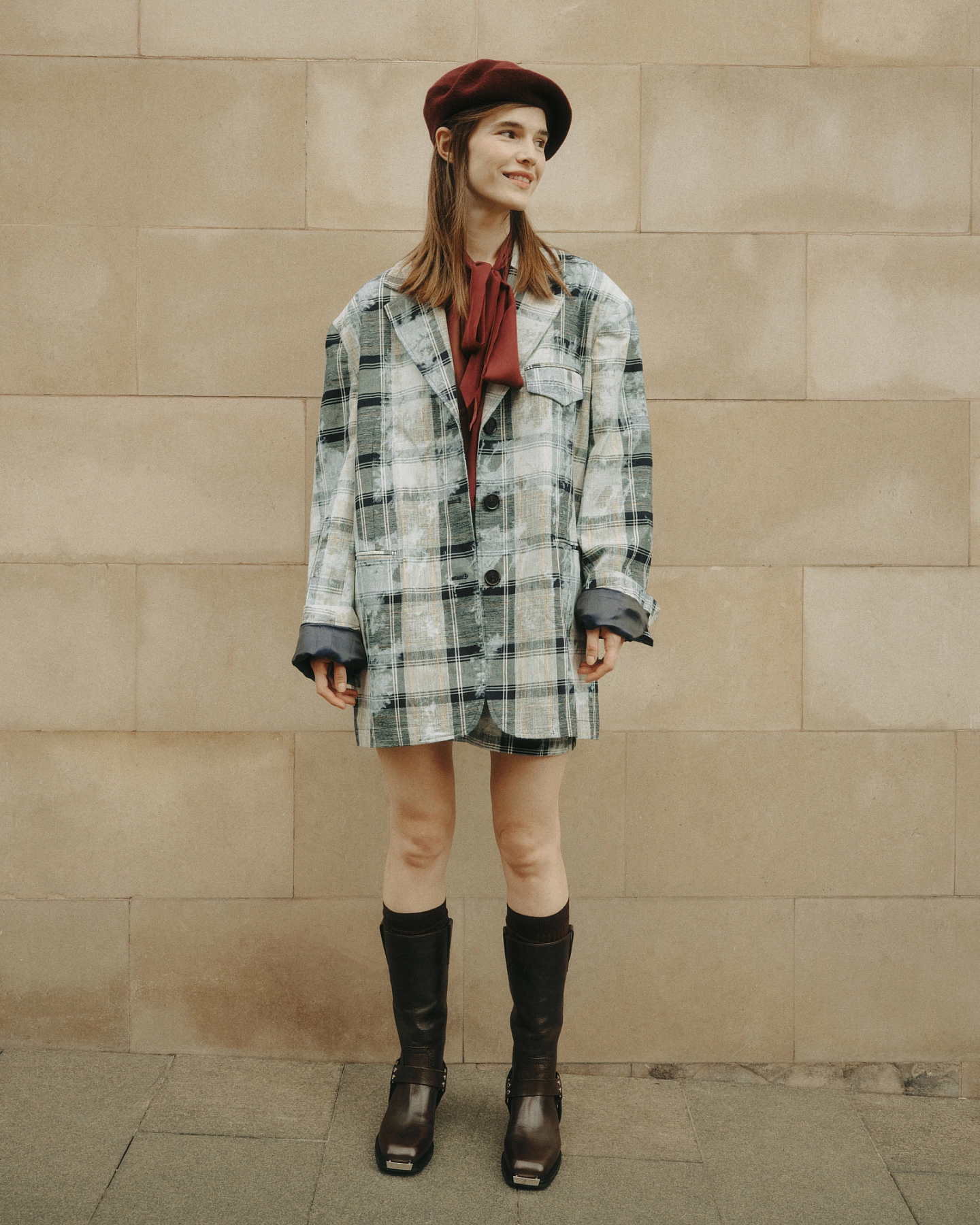 Жакет оверсайз и юбка мини в клетку